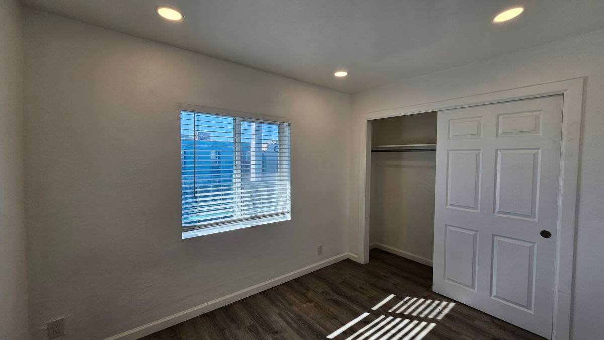 Apartment for rent at 219 Candelaria Rd NW, Albuquerque, NM 87107