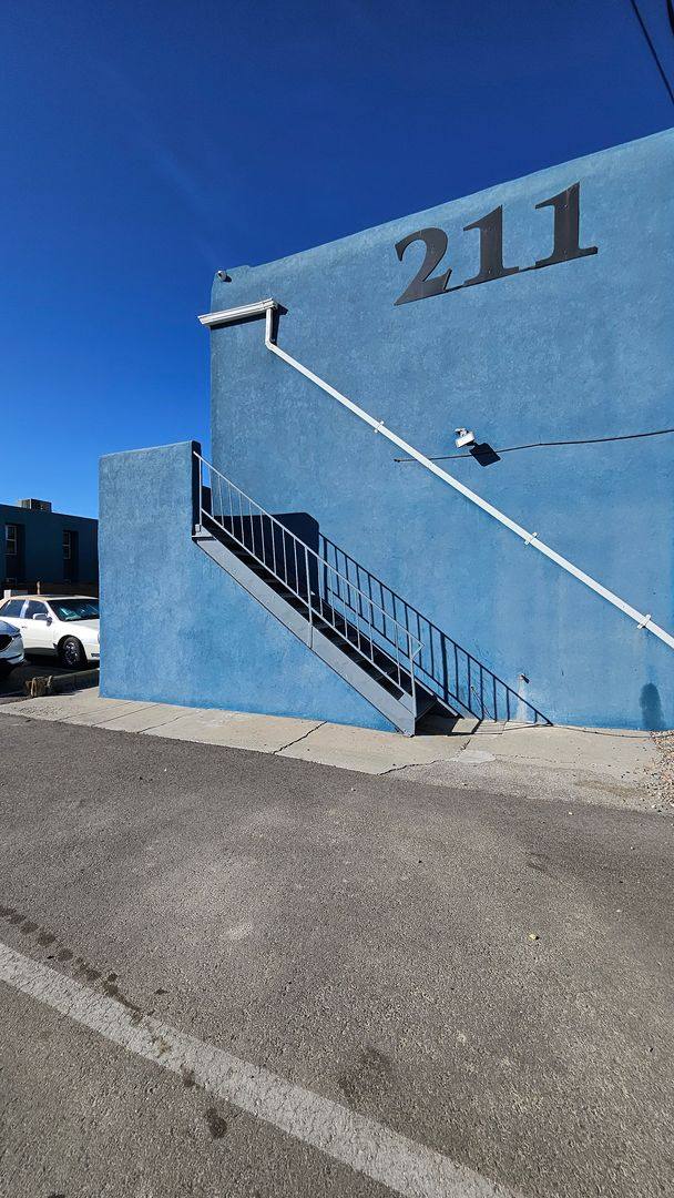 Apartment for rent at 219 Candelaria Rd NW, Albuquerque, NM 87107