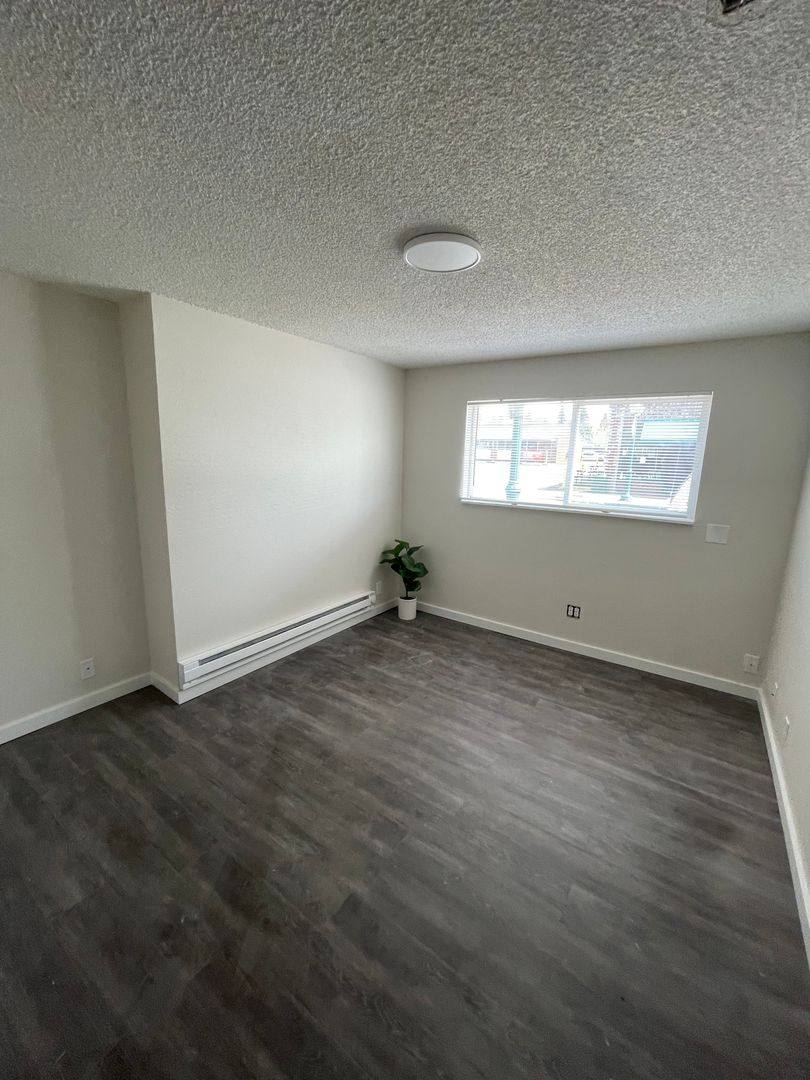 Apartment for rent at 8324 S Park Ave, Tacoma, WA 98408