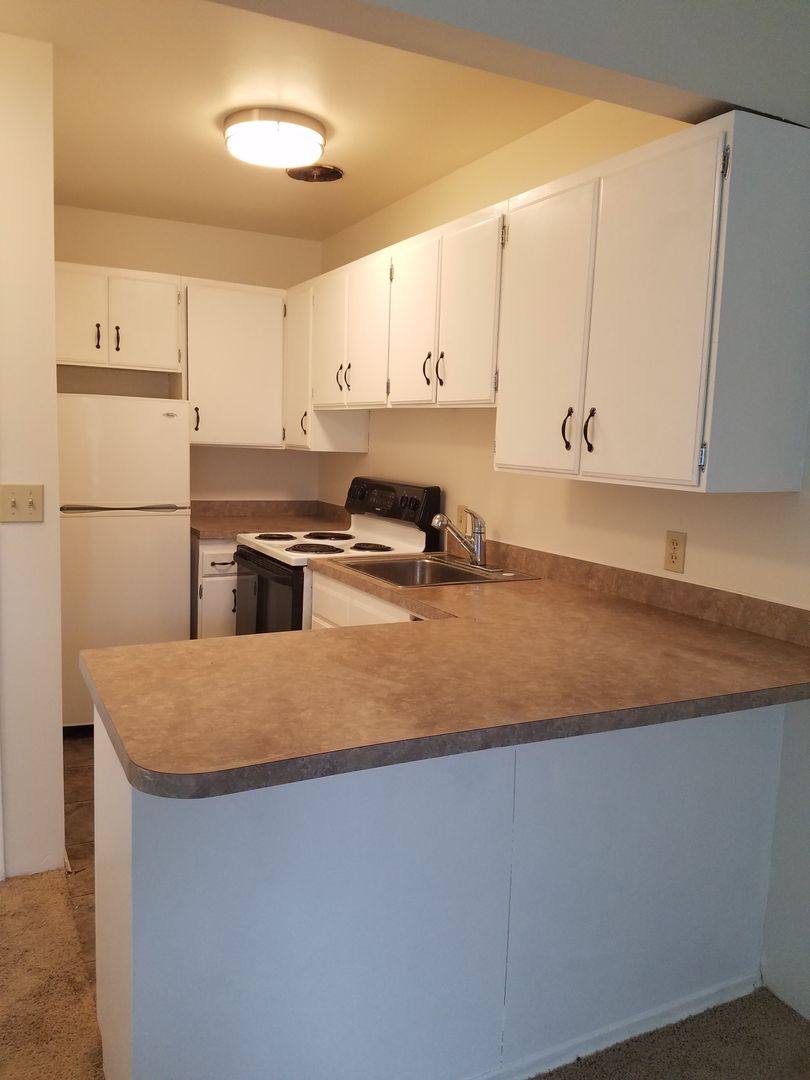 Apartment for rent at 12700 Greenwood Ave N, Seattle, WA 98133