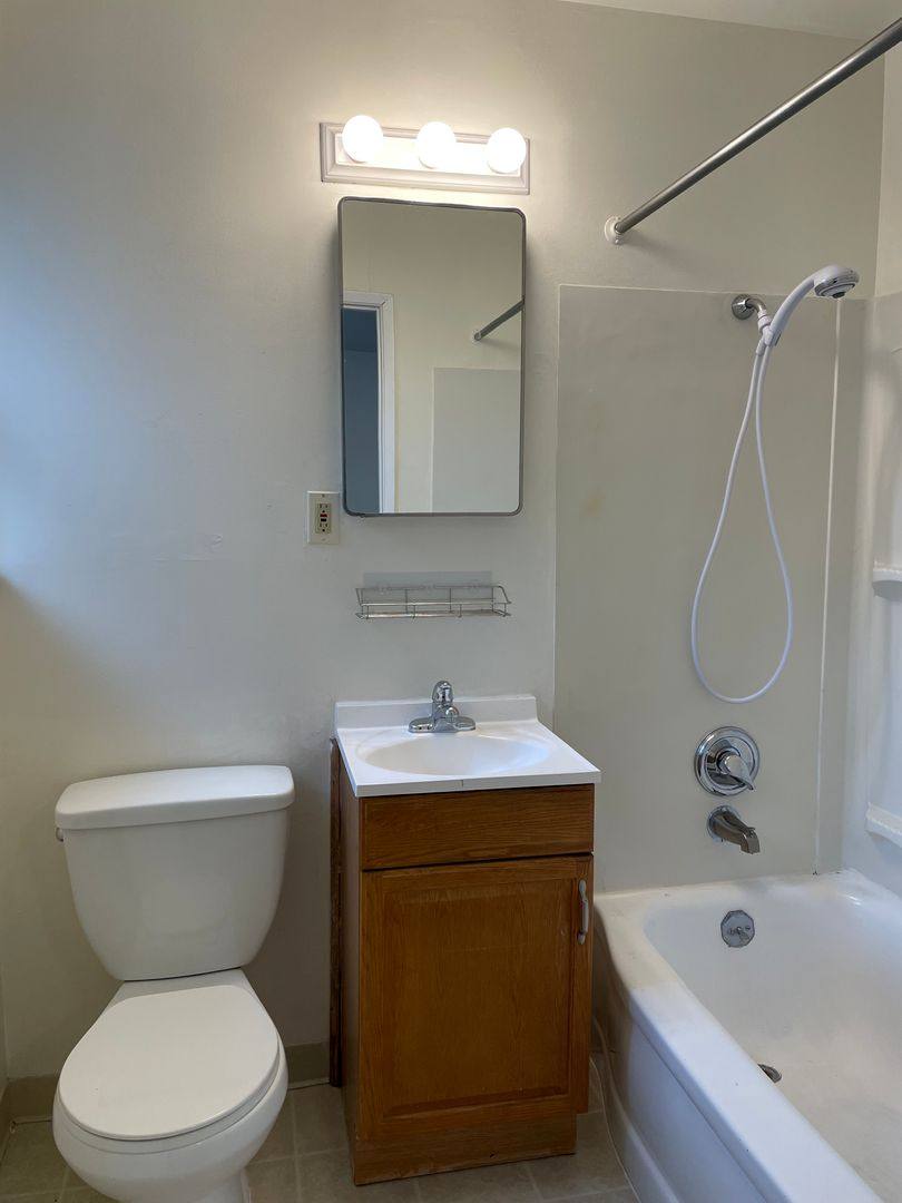 Apartment for rent at 12700 Greenwood Ave N, Seattle, WA 98133