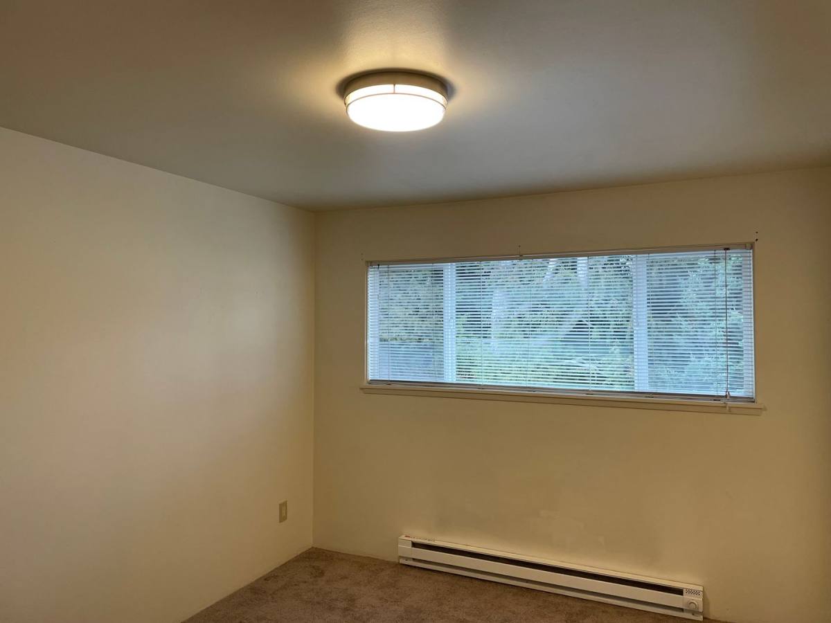 Apartment for rent at 12700 Greenwood Ave N, Seattle, WA 98133
