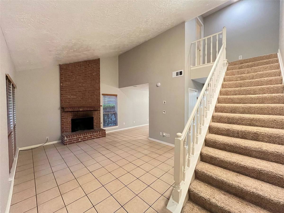 House for rent at 17 Briervine Court, Spring, TX 77381