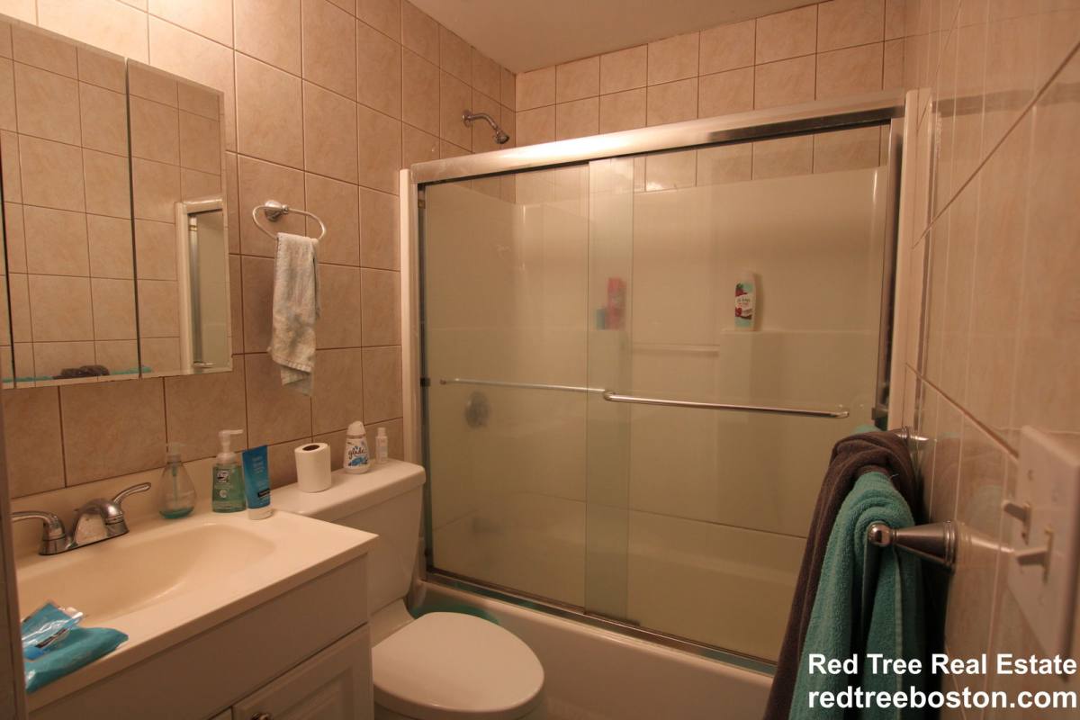 Apartment for rent at 1689 Beacon St #U2, Brookline, MA 02445