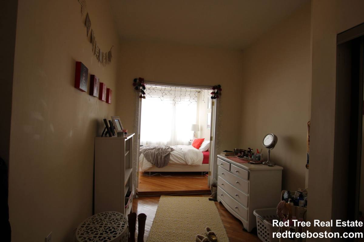 Apartment for rent at 1689 Beacon St #U2, Brookline, MA 02445