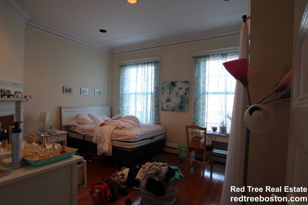 Apartment for rent at 1689 Beacon St #U2, Brookline, MA 02445