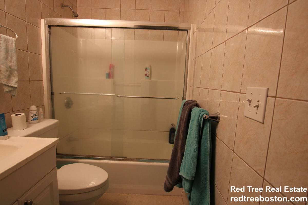 Apartment for rent at 1689 Beacon St #U2, Brookline, MA 02445