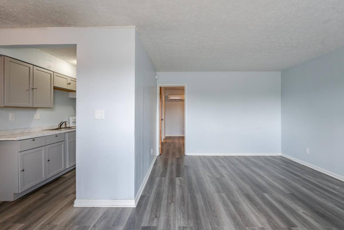 Apartment for rent at 209 N Woodland Dr #209, Radcliff, KY 40160