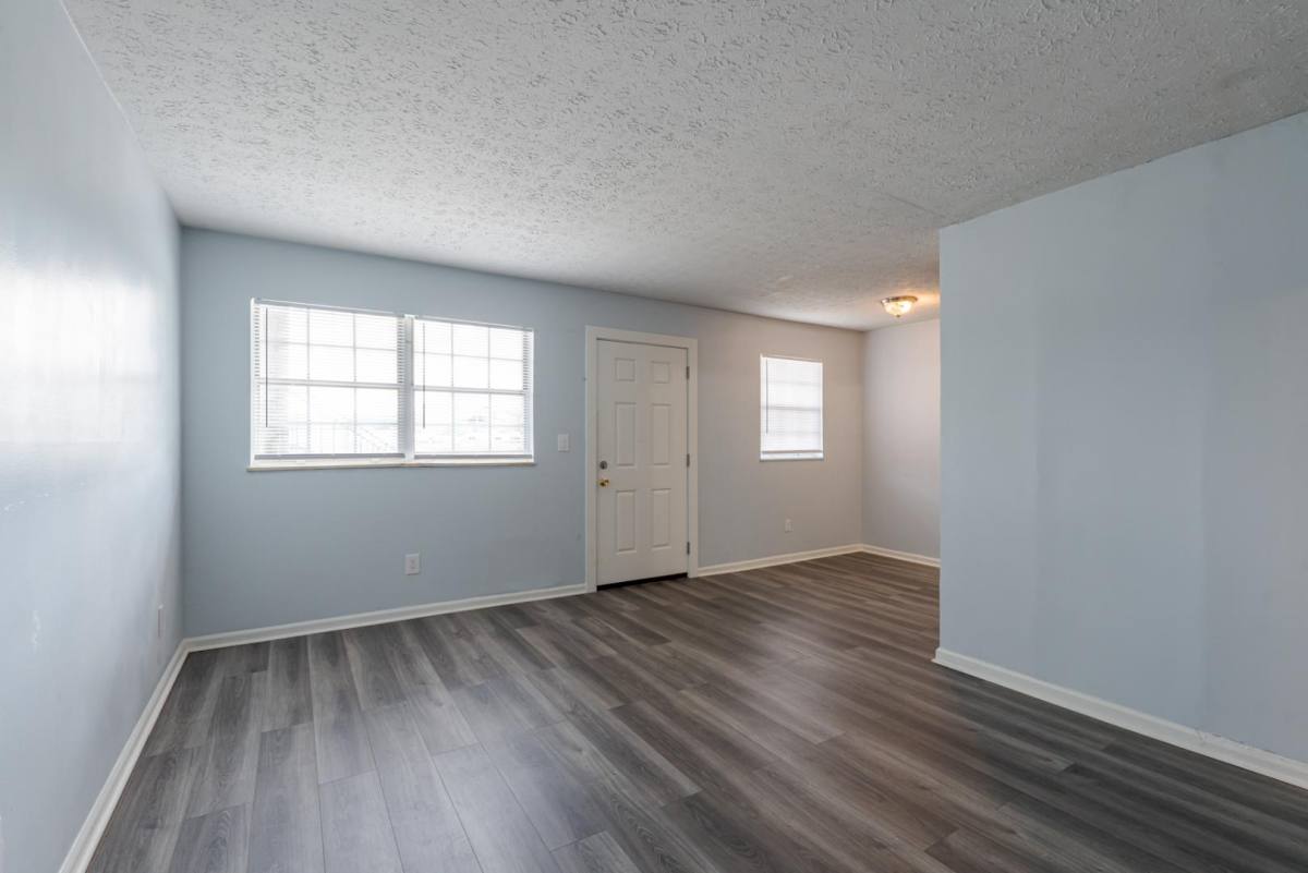Apartment for rent at 209 N Woodland Dr #209, Radcliff, KY 40160