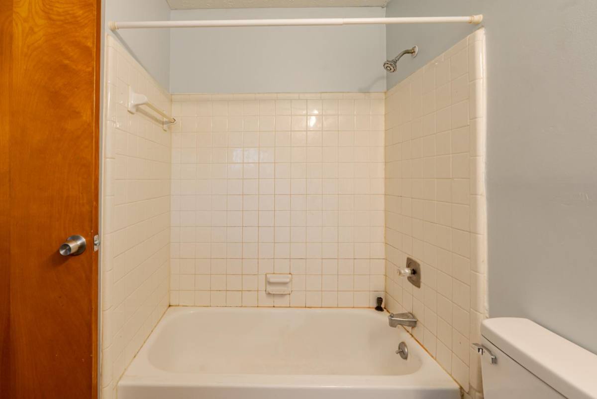 Apartment for rent at 209 N Woodland Dr #209, Radcliff, KY 40160