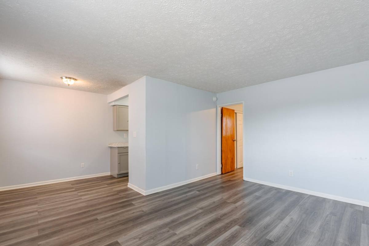 Apartment for rent at 209 N Woodland Dr #209, Radcliff, KY 40160