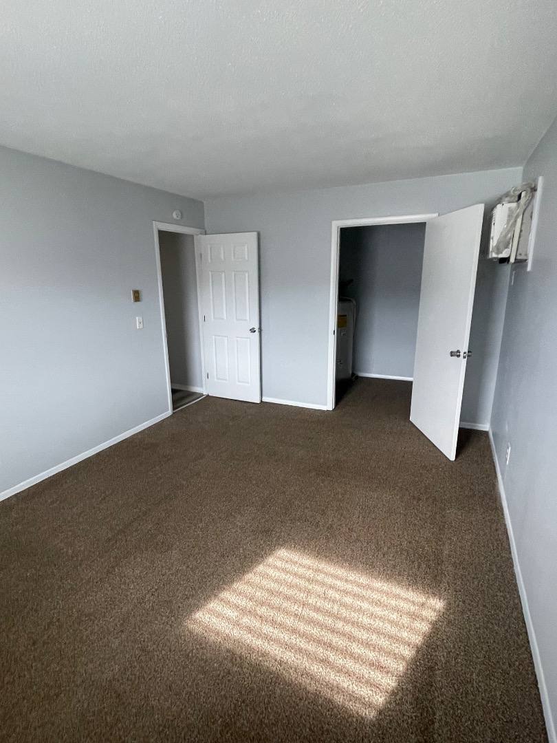 Apartment for rent at 1338 Brooke Park Dr #6, Toledo, OH 43612