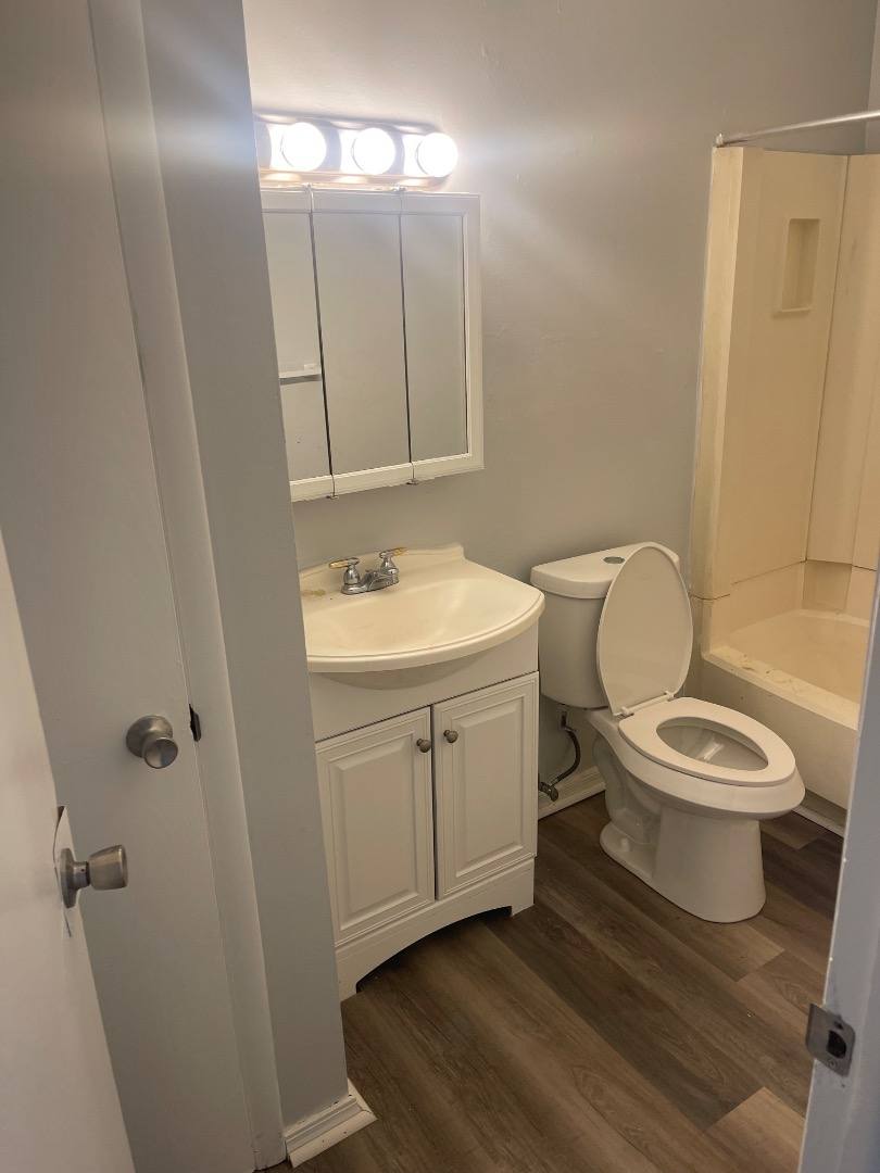 Apartment for rent at 1338 Brooke Park Dr #6, Toledo, OH 43612