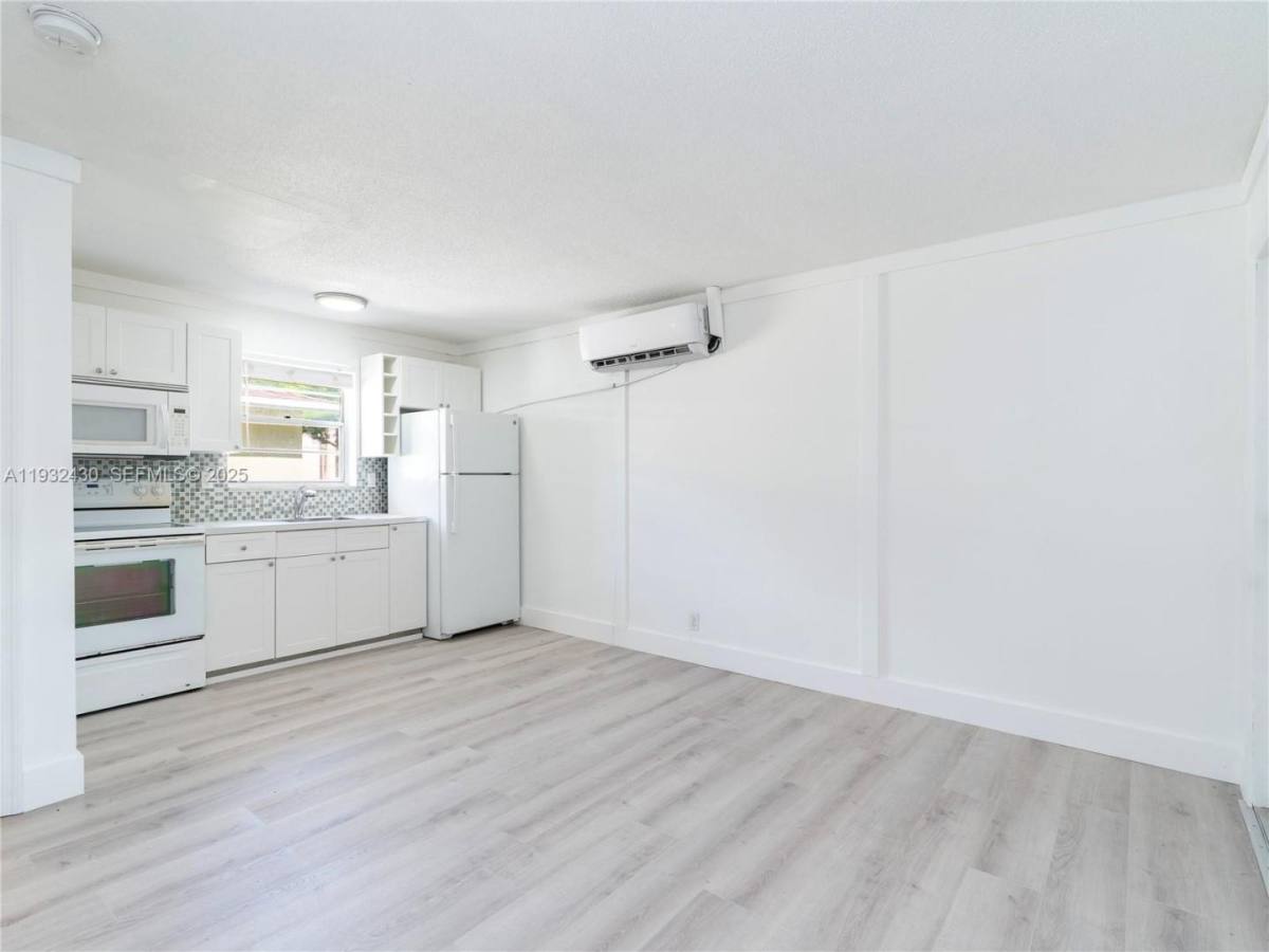 Apartment for rent at 2020 Miami Rd #B, Fort Lauderdale, FL 33316