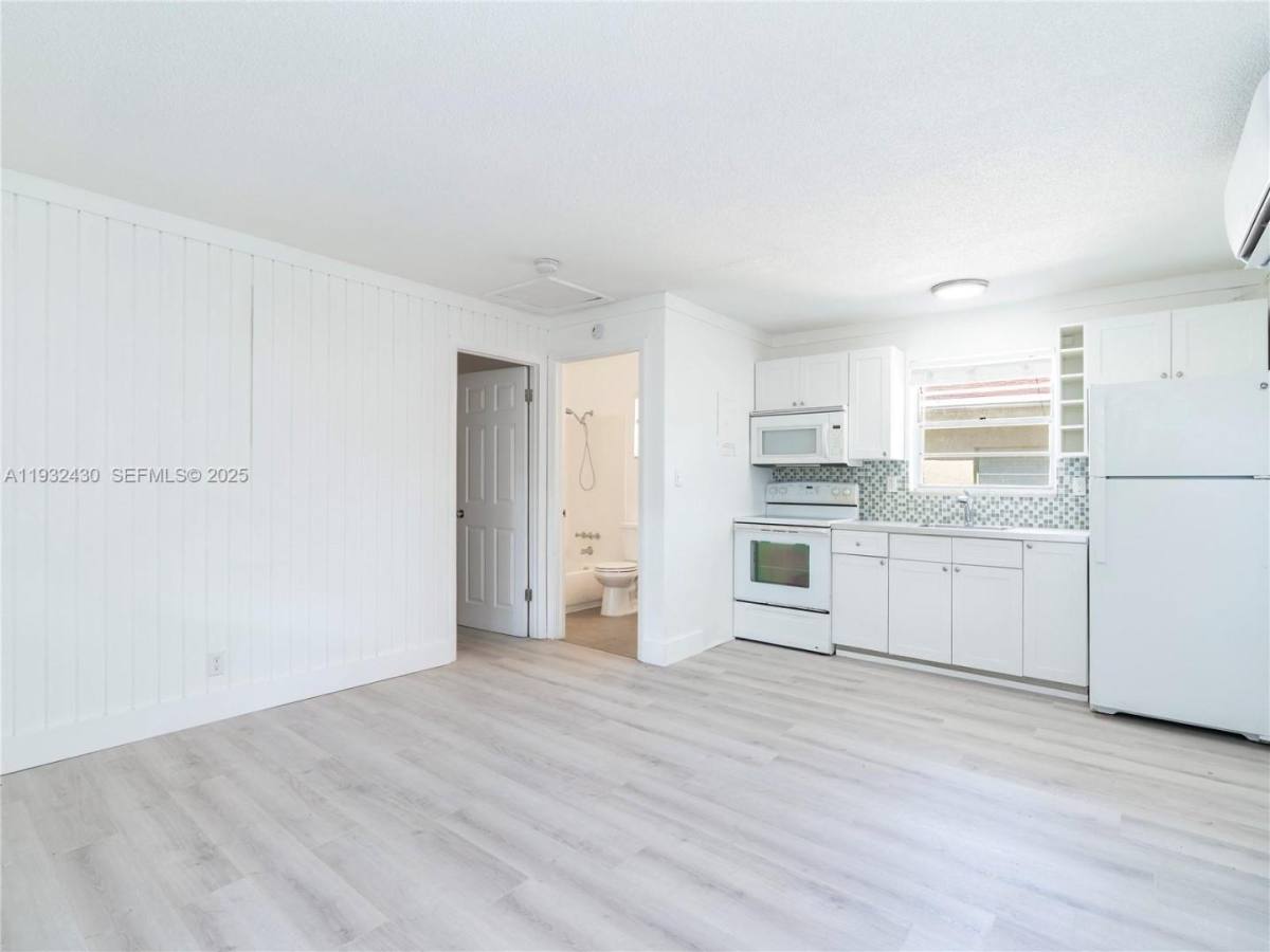 Apartment for rent at 2020 Miami Rd #B, Fort Lauderdale, FL 33316