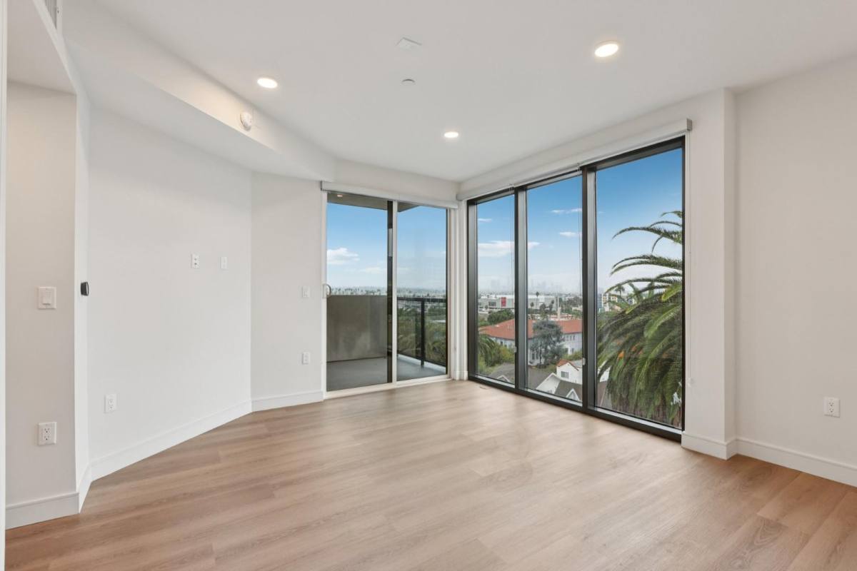 Apartment for rent at 5717 Carlton Way #501, Los Angeles, CA 90028