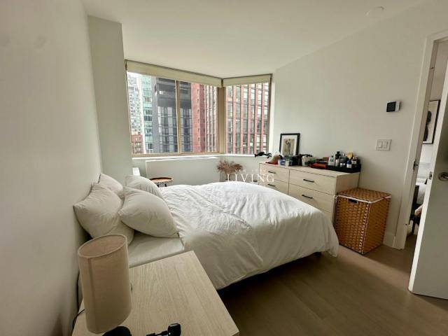 Apartment for rent at 10 E 29th St #17A, New York, NY 10016