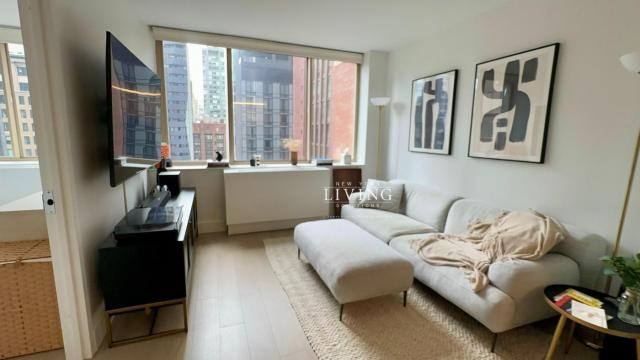 Apartment for rent at 10 E 29th St #17A, New York, NY 10016