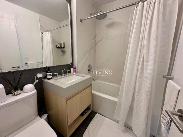 Apartment for rent at 10 E 29th St #17A, New York, NY 10016