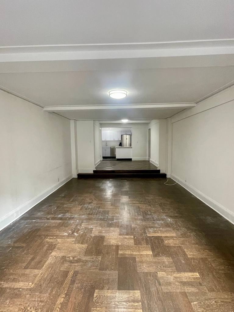 Apartment for rent at 137 E 38th St #8EE, New York, NY 10016