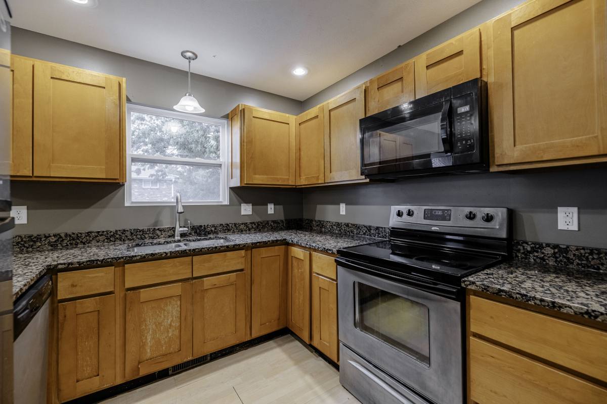 Townhouse for rent at 1525 S 19th St #7, Lincoln, NE 68502