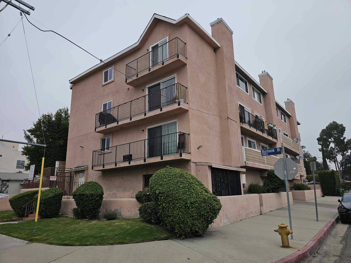 Apartment for rent at 11849 Burbank Blvd #3, Valley Village, CA 91607