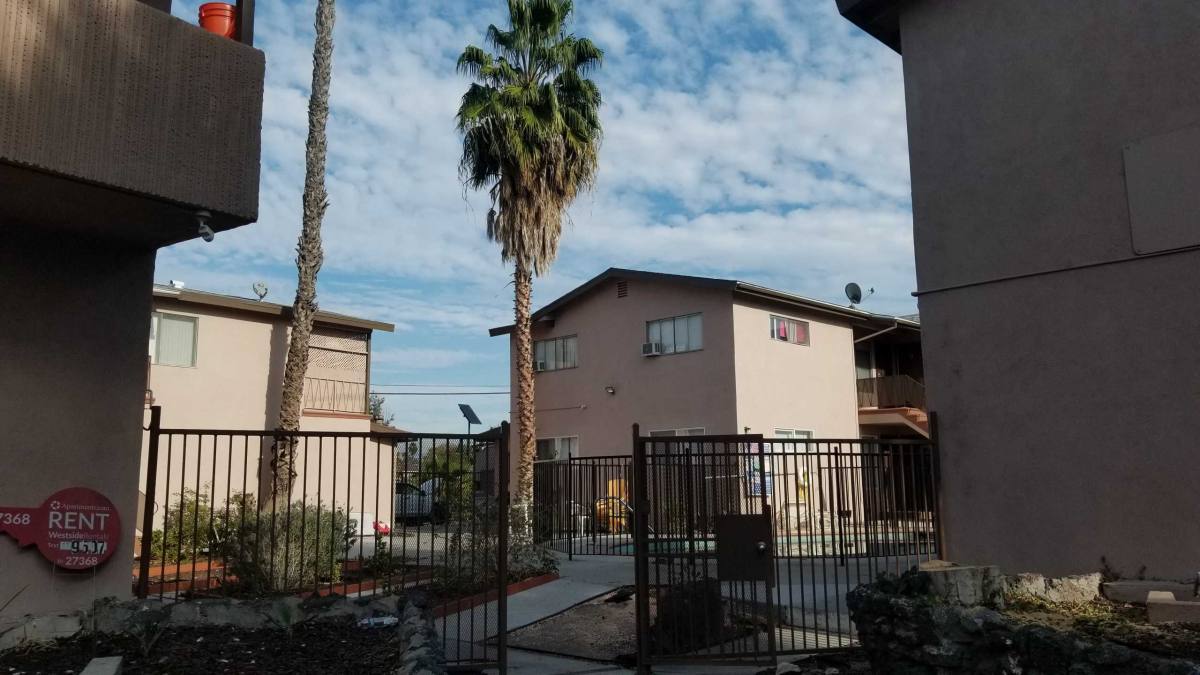 Apartment for rent at 19411 Haynes St #4, Reseda, CA 91335