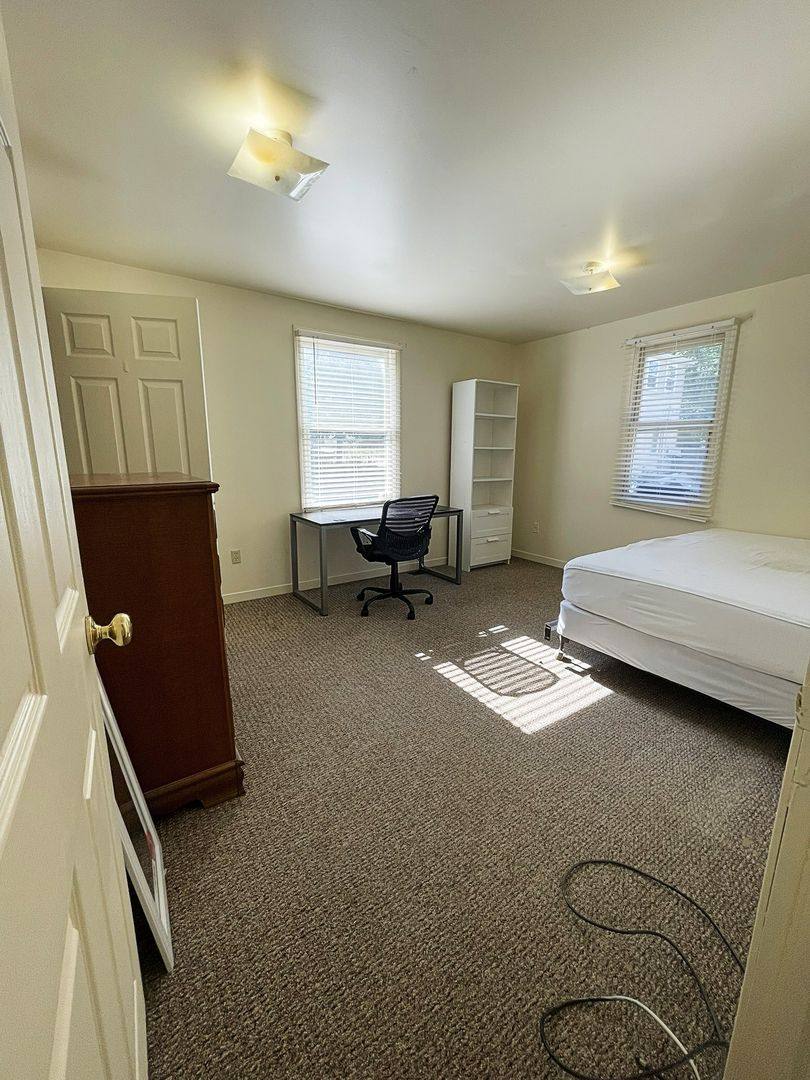 Apartment for rent at 517 S 4th Ave, Ann Arbor, MI 48104