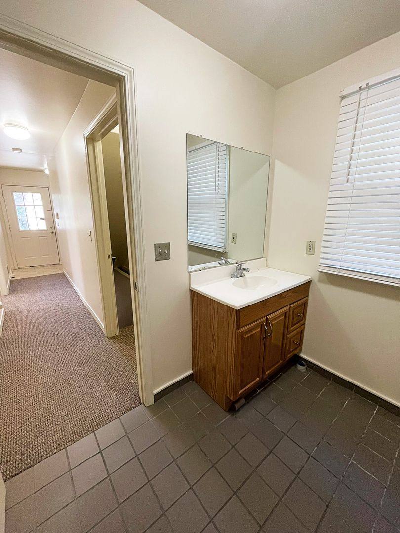 Apartment for rent at 517 S 4th Ave, Ann Arbor, MI 48104