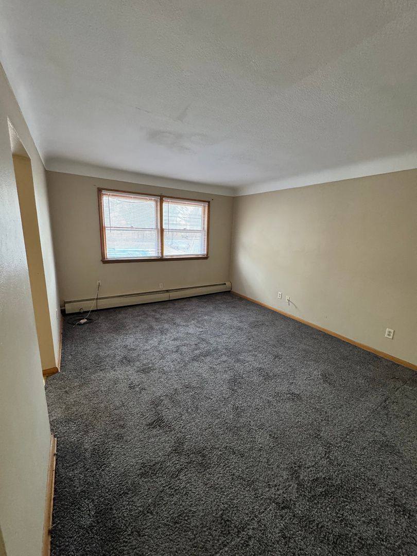 Apartment for rent at 616 Ivy Ave E, Saint Paul, MN 55130