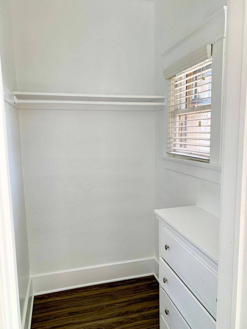 Apartment for rent at 1415 E 2nd St, Long Beach, CA 90802