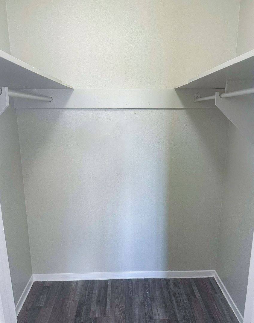 Apartment for rent at 3604 Legendary Lane, Dallas, TX 75224