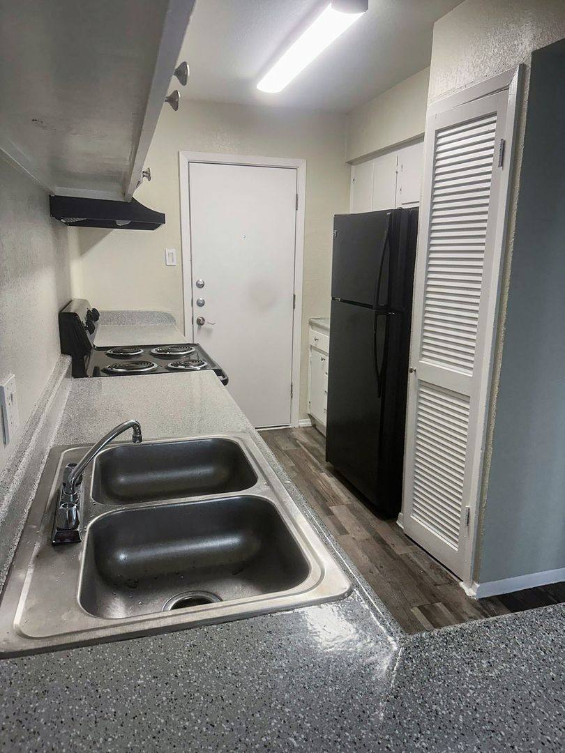 Apartment for rent at 3604 Legendary Lane, Dallas, TX 75224