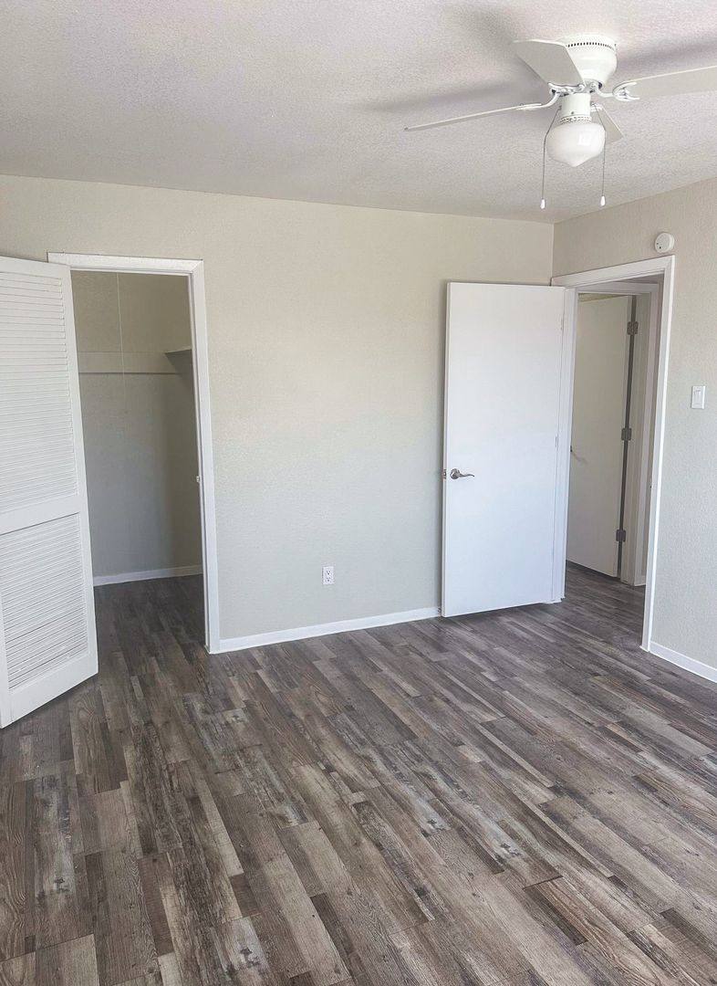 Apartment for rent at 3604 Legendary Lane, Dallas, TX 75224