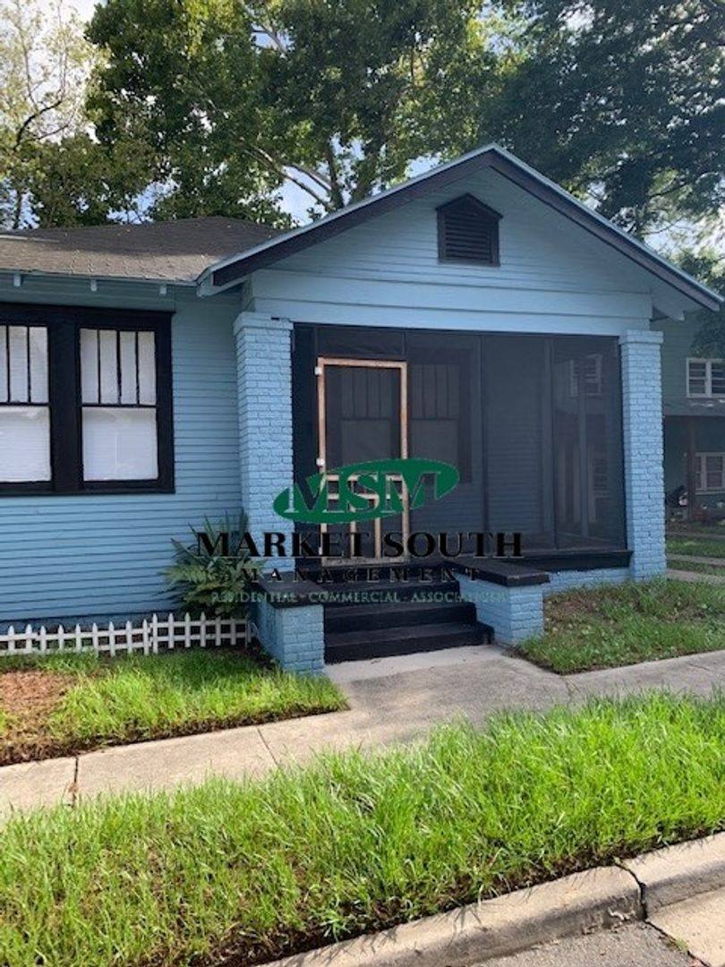 House for rent at 1224 E 38th St, Savannah, GA 31404