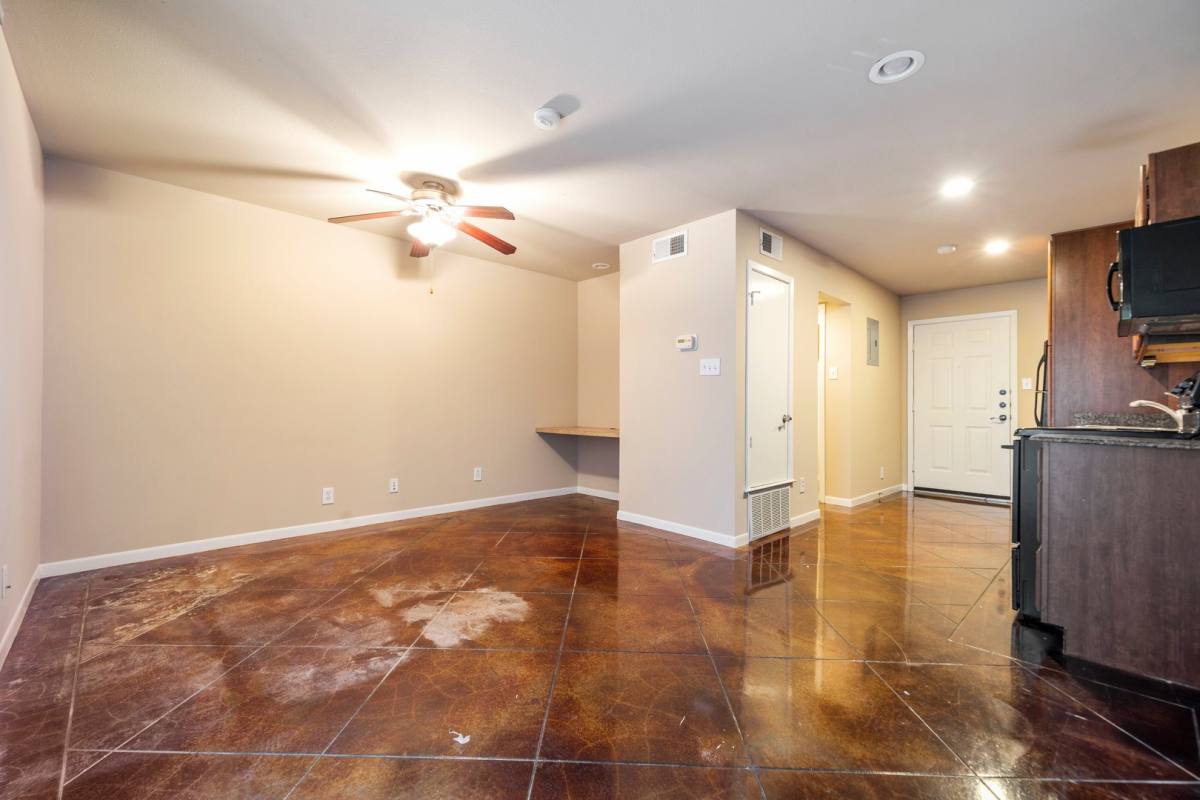 Apartment for rent at 301 W 38th St, Austin, TX 78705