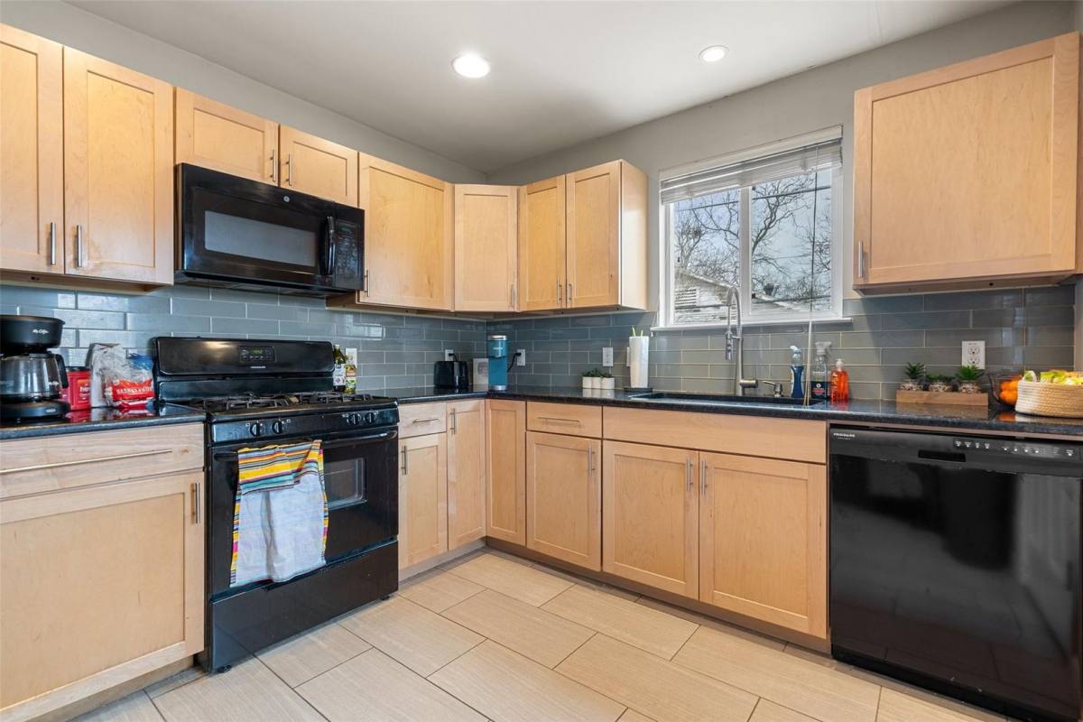 Apartment for rent at 3504 Speedway, Austin, TX 78705