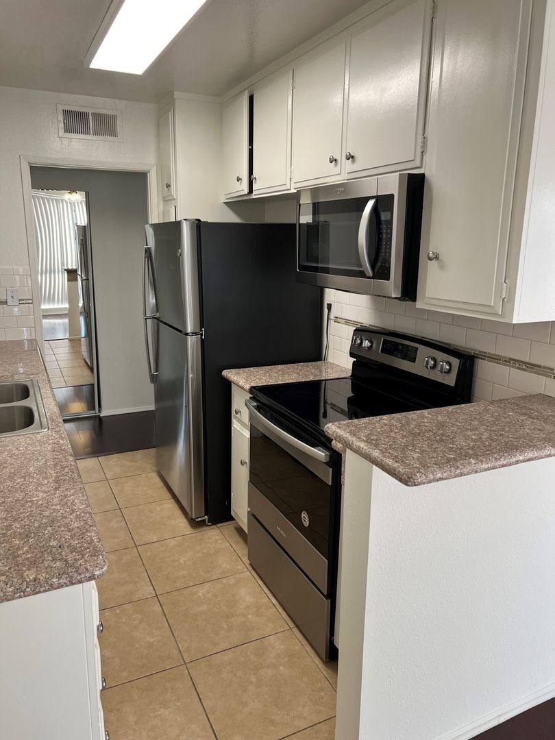 1306 N Columbus Ave, Glendale, CA 91202 - Apartment for Rent - Image 7