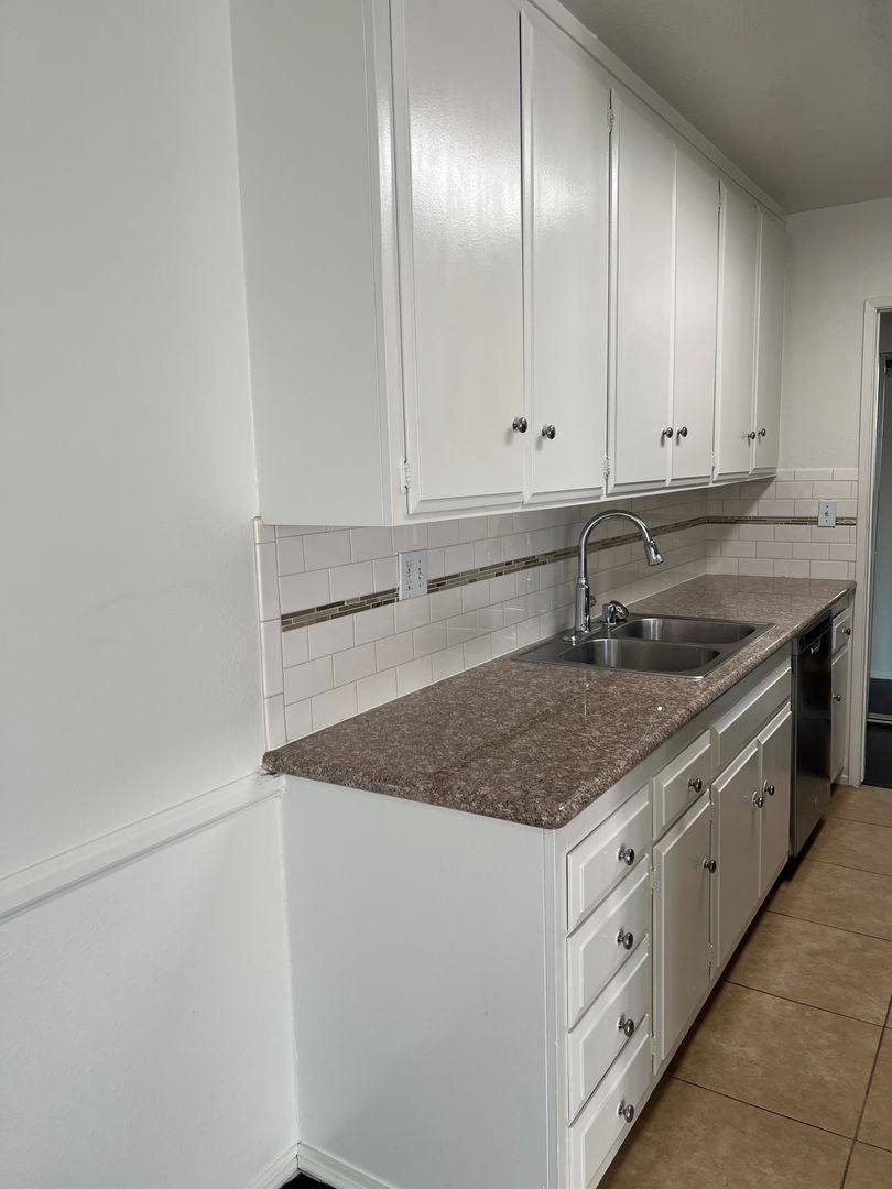 1306 N Columbus Ave, Glendale, CA 91202 - Apartment for Rent - Image 8