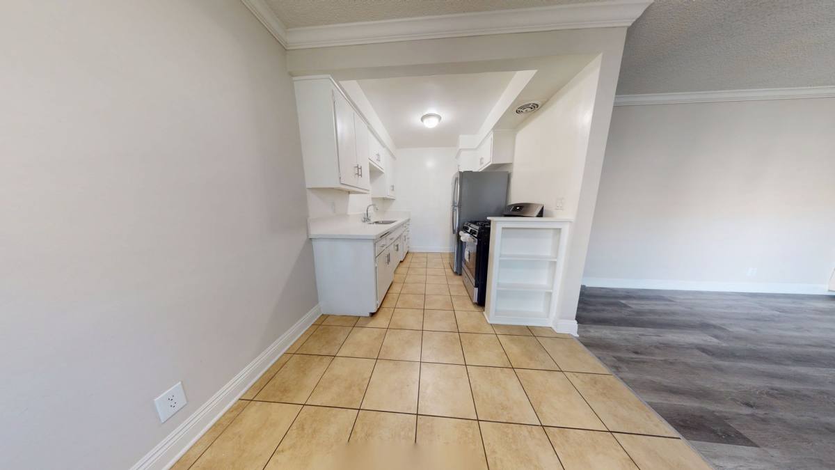 Apartment for rent at 1333 N Stanley Ave, Los Angeles, CA 90046