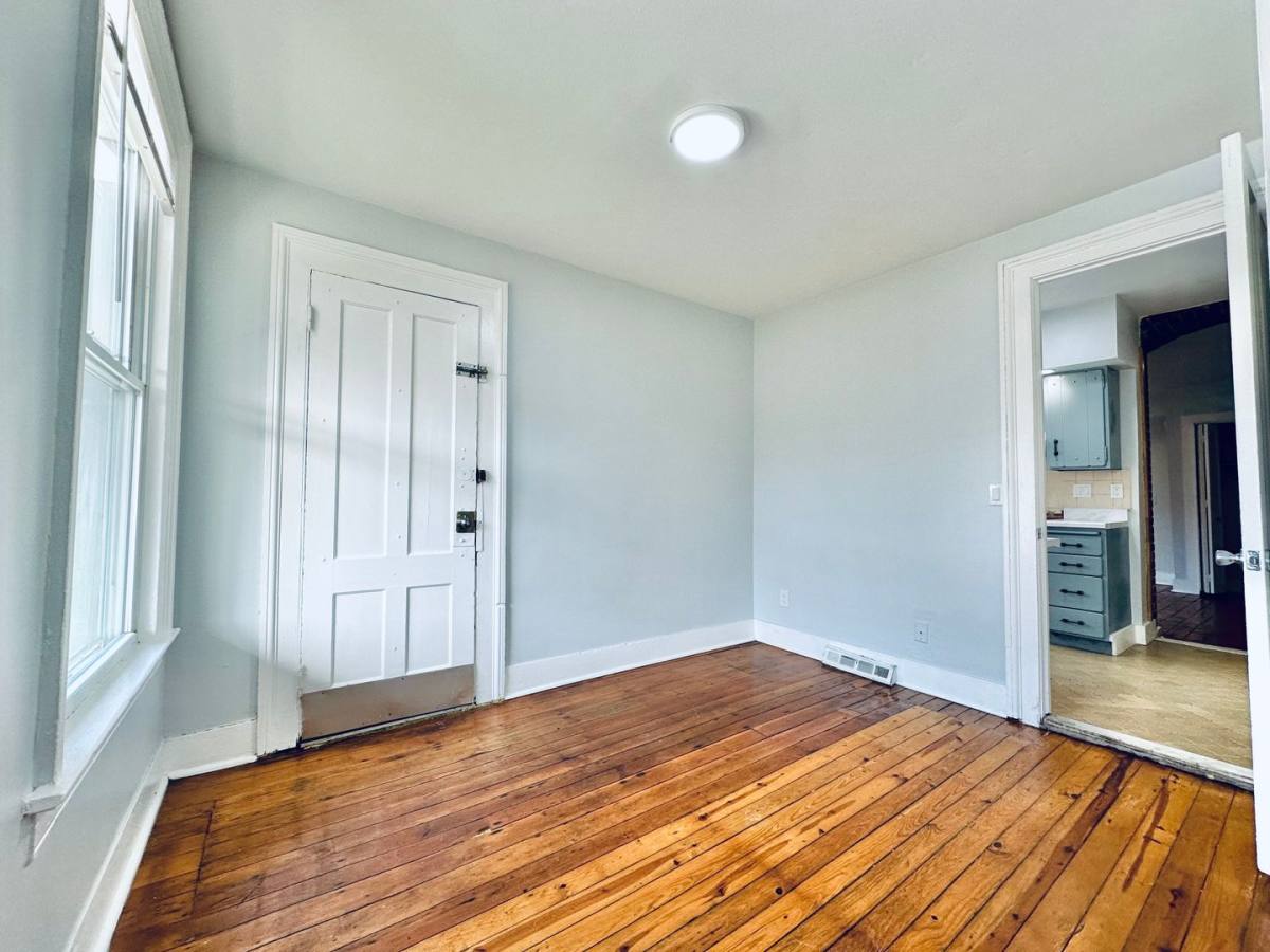 Apartment for rent at 166-168 Park St, New Haven, CT 06511