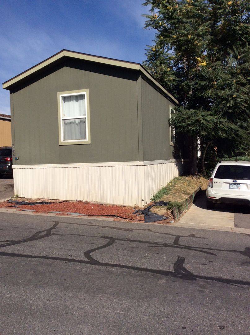 House for rent at 9400 Elm Court, Denver, CO 80260