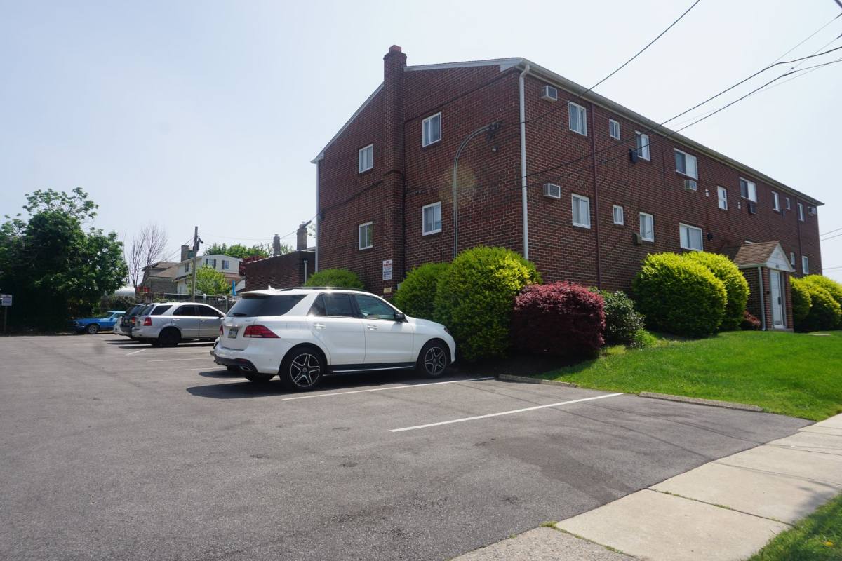 Apartment for rent at 401 Llanerch Ave, Havertown, PA 19083