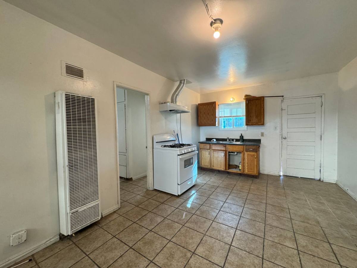 Apartment for rent at 12614-12622 Lambert Rd, Whittier, CA 90602