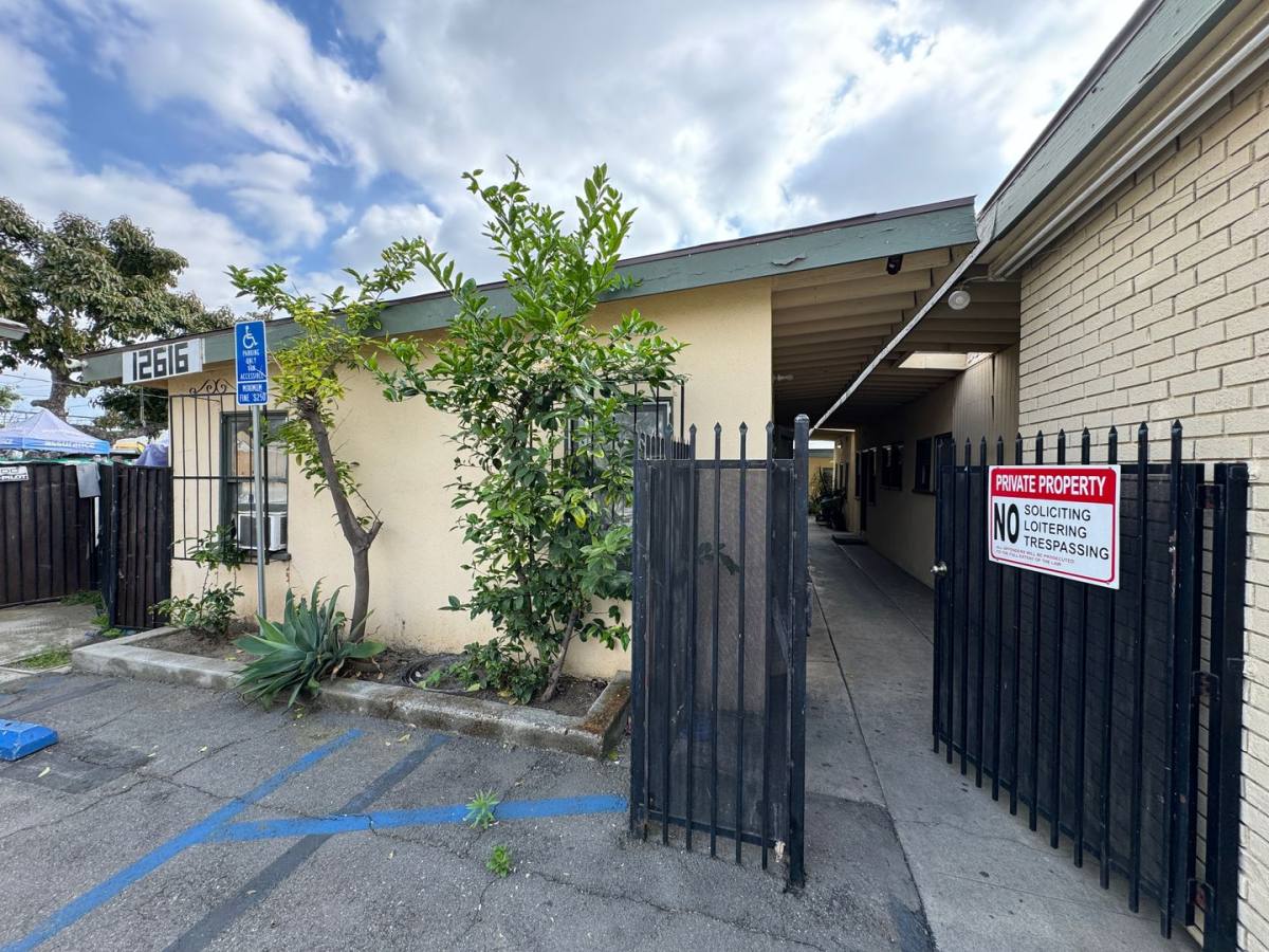 Apartment for rent at 12614-12622 Lambert Rd, Whittier, CA 90602