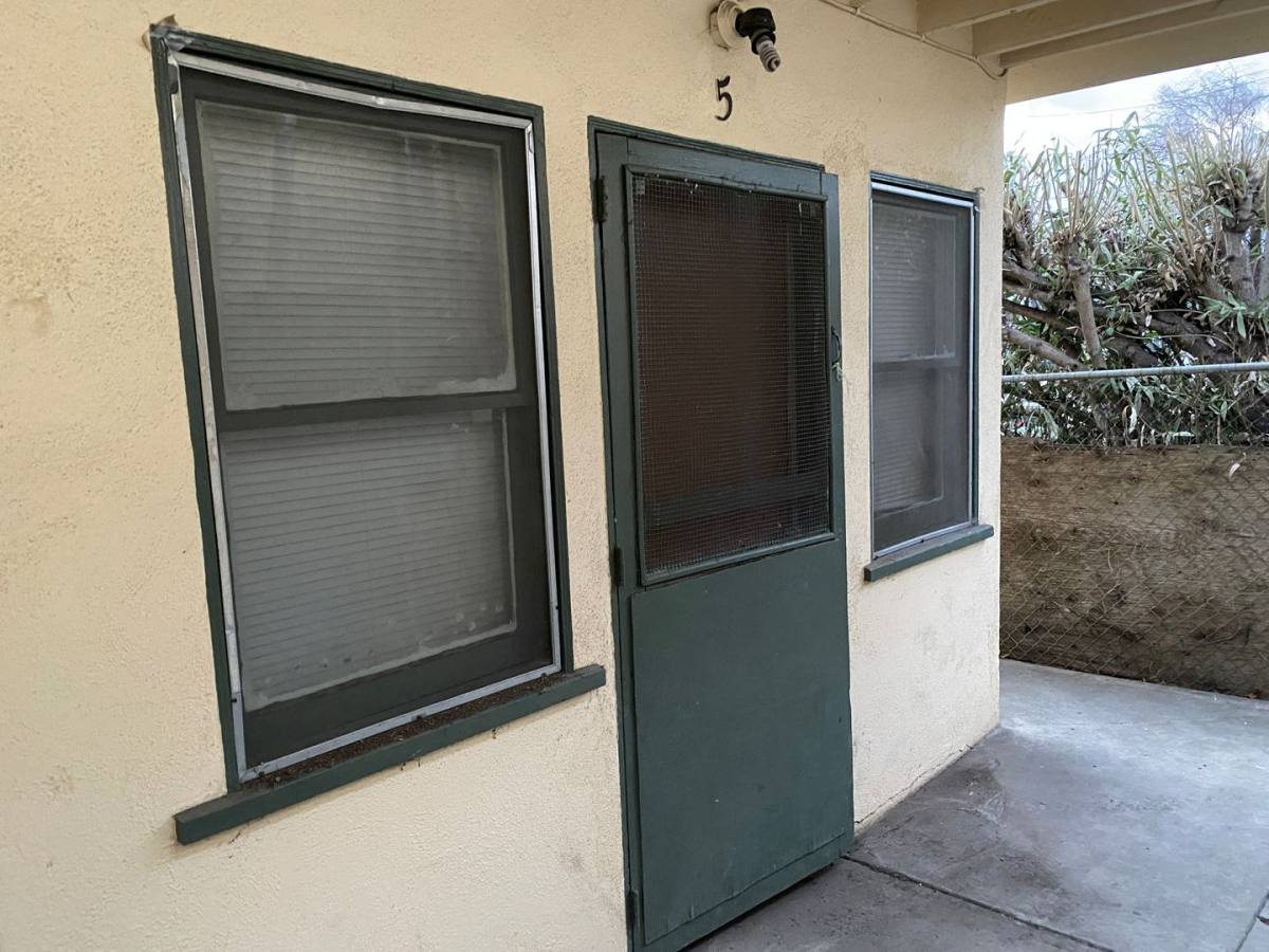 Apartment for rent at 12614-12622 Lambert Rd, Whittier, CA 90602
