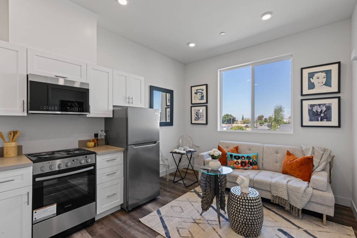 Apartment for rent at 1010 E 25th St, Los Angeles, CA 90011