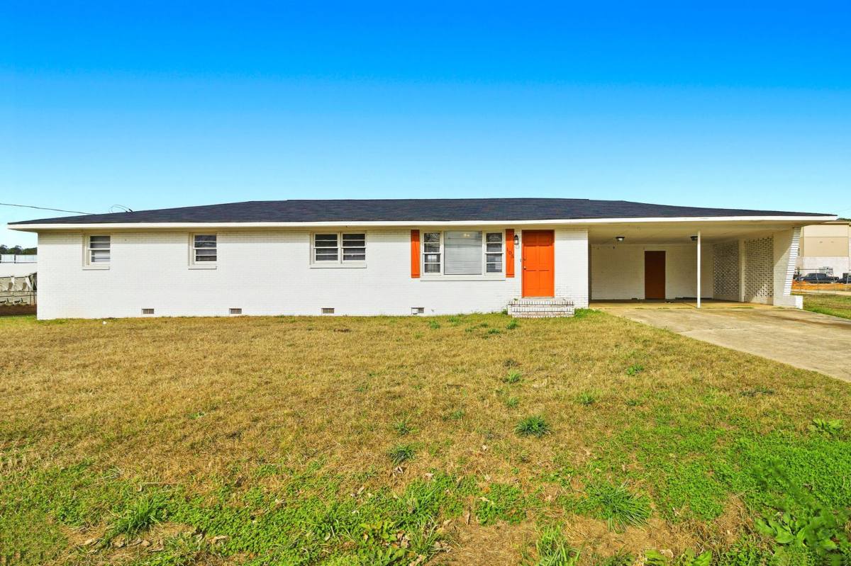 House for rent at 105 Maxwell Dr, Warner Robins, GA 31088