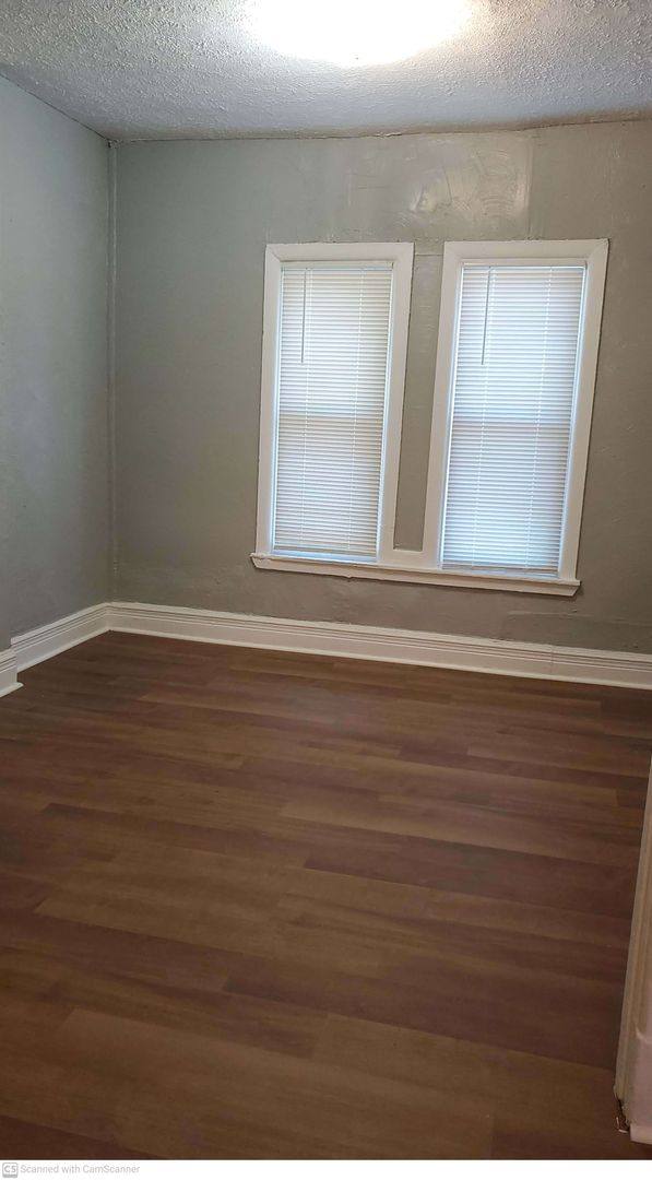 Apartment for rent at 809-811 Herman, Dayton, OH 45404