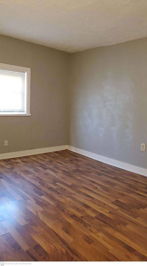 Apartment for rent at 809-811 Herman, Dayton, OH 45404